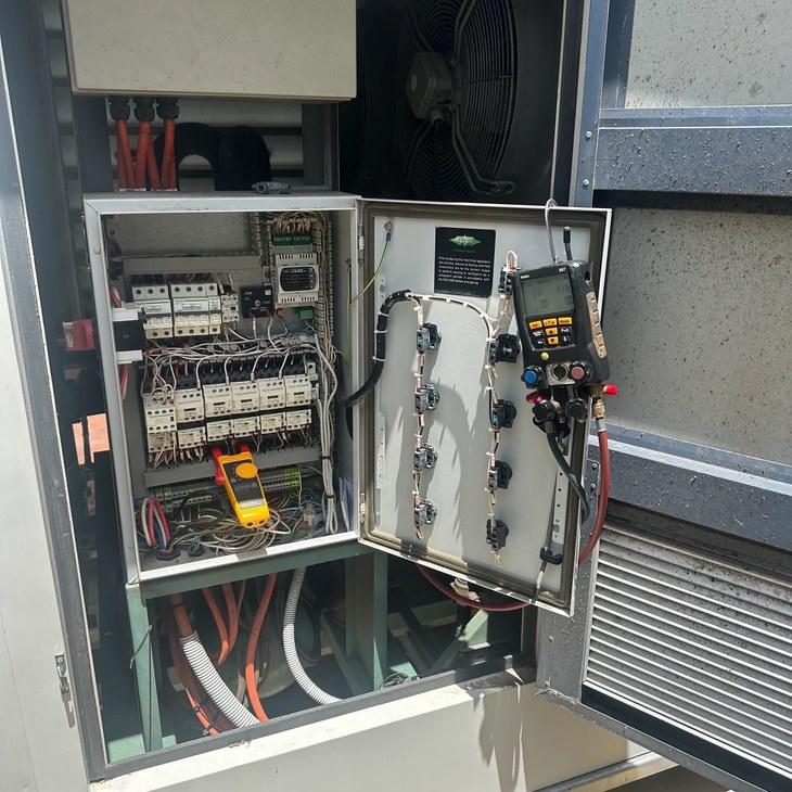 Service & maintenance